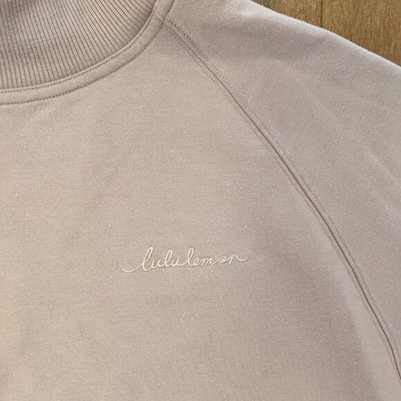 Lululemon women's sweatshirt size small - Picture 3 of 5